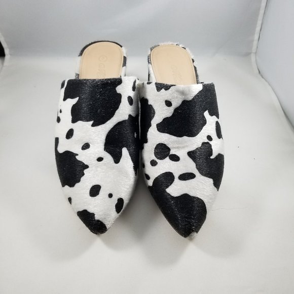 Mata Shoes Shoes - Super cute cow print mules